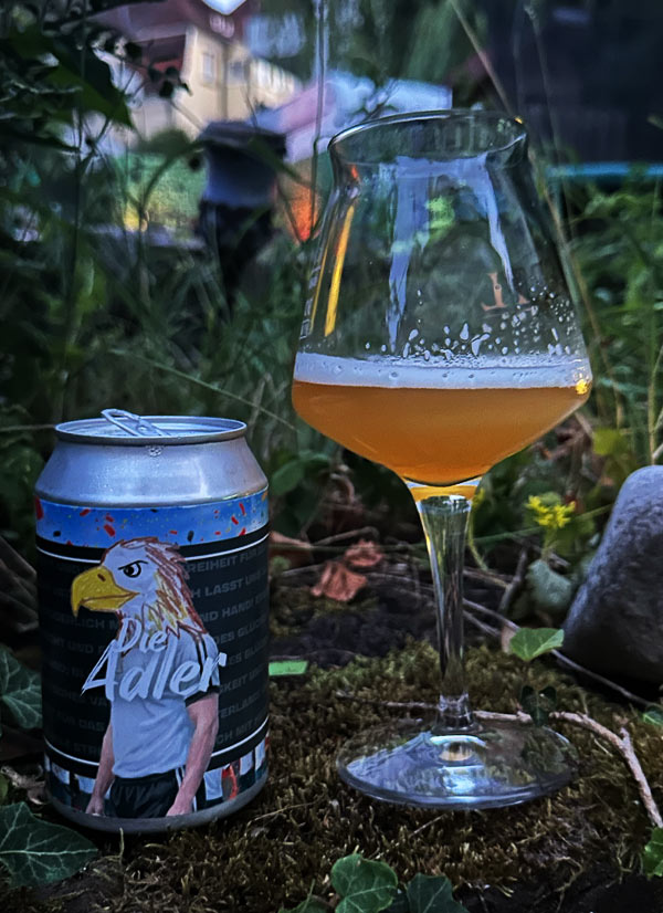 Die Adler &ndash; Blond