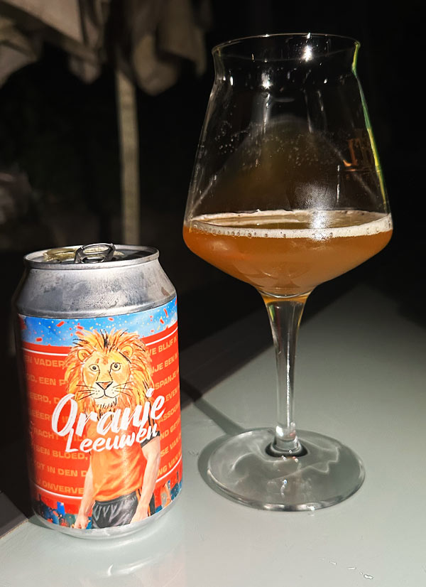 Oranje Leeuwen &ndash; Blond